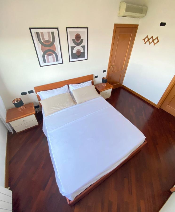 Sunset Escape Apartment - Panoramic Terrace Fiumicino Exterior foto